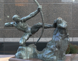 868px-Dallas_Crow_Center_12_Bourdelle_Hercules_the_Archer[1].jpg